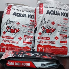 Thức ăn Aqua Koi cung cấp một chế độ dinh dưỡng toàn diện, giúp cá Koi luôn tràn đầy năng lượng.